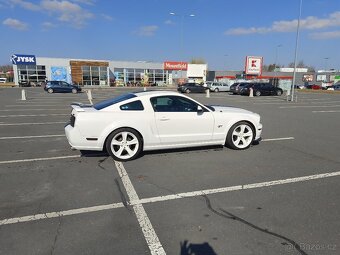 Ford Mustang GT 4.6 V8 - 7
