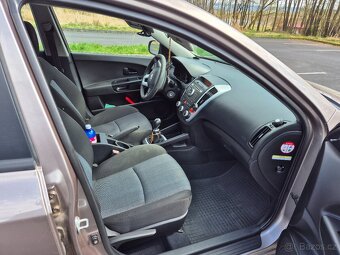 Kia Cee,d 2011,1,4i,77kw, motor 15000km - 7