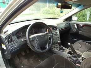 VOLVO V70 2.4D D5 120KW – NÁHRADNÍ DÍLY - 7