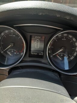 Škoda Superb 2.0 TDI/125kw/DSG  192000km - 7