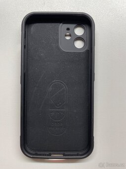 3x kryt, cena za vše - 7