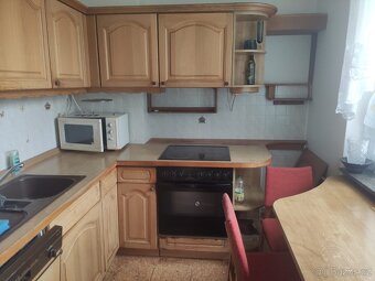 Prostorný byt 3+1, zahrádka a garáž, Železnohorská ulice - 7