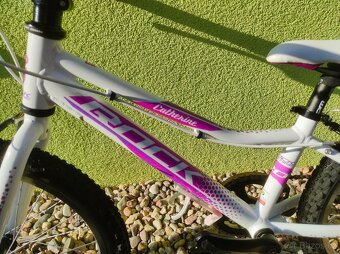 Značkové dětské kolo Rock Machine 20" (bílá/růžová) - 7