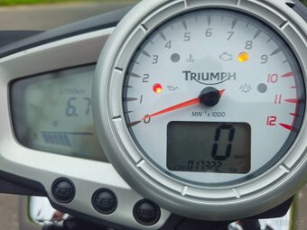 Triumph speed triple 1050 - 7