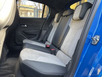 Peugeot e-208 / GT - 7