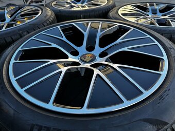 Originál alu kola Porsche Taycan zimní Pirelli - 7