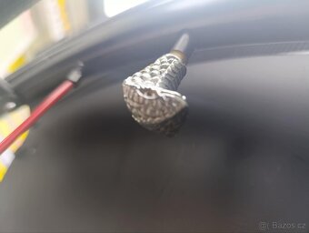 Odlehčený invalidní mechanický vozík - 7
