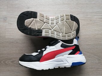 TENISKY A NAZOUVAKY - 7