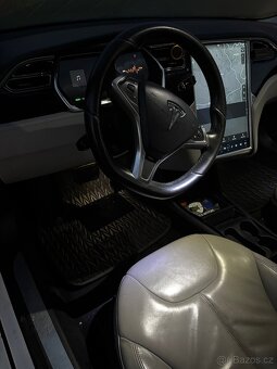 Tesla model S  85 P - 7