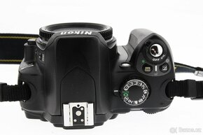 Zrcadlovka Nikon D40 + 18-55mm - 7