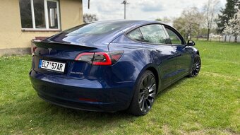 Tesla 3 Performance: 393 kW Refresh 2022. Skvělý stav. - 7