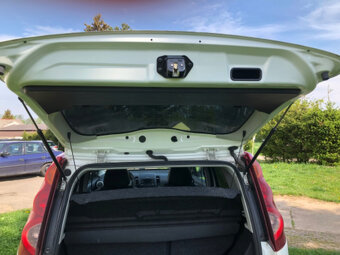 Nissan Note 1,6 81kw - náhradní díly - 7