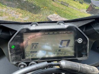 Yamaha YZF-R3 - 7