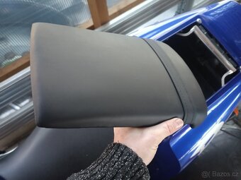 Prodám zadni sedlo na moto yamaha YZF R1 98, 99 RN01 - 7