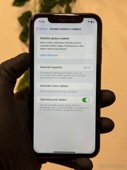 iPhone 11 128GB - 100% baterie, DPH - 7