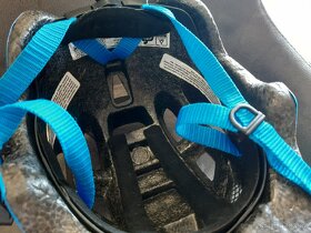 Cyklisticka prilba Uvex 47-52 cm CERNA - 7