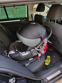 Cybex s otočnou základnou - 7