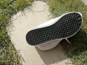 Nové - Bonprix tenisky bilé 40 - 7