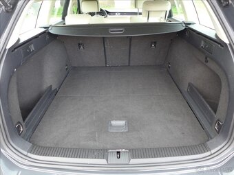 Volkswagen Passat 1,6 TDI COMFORTLINE, NAVI - 7