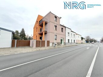 Pronájem bytu 1+1, 35 m², společná zahrada, bazén, Kolín - 7