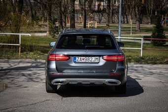 All-Terrain E 220d 4matic Airmatic 9G-Tronic, Multibeam, HUD - 7