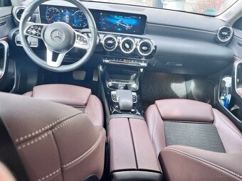 Mercedes-Benz A220 - 7