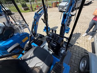 Minibagr mikrobagr minirýpadlo RIPPA R10 - 7