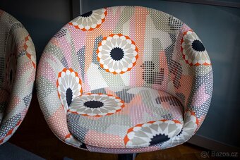 IKEA SKRUVSTA – otočná křesla na kolečkách (2 ks) - 7