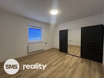 Pronájem bytu v rodinném domě 4+kk, Hradec Králové, ul. K Za - 7