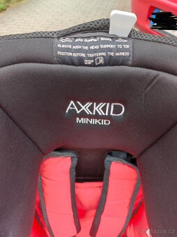 Autosedačka Axkid Minikid, protisměr - do 25 kg - 7