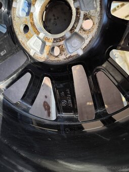 Orig.VW disky 17" Borbet s pneu Pirelli 225/45/17 DOT 1223 - 7