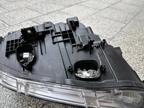 Prodam predni adaptivni LED svetlomet BMW F30/F31 LCI - 7
