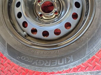 Renault disky 5,5J 4x100,ET36+175/65R14 Hankook Kinergy 4mm - 7