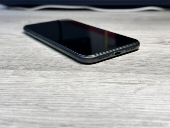 iPhone 11 64GB Black - 7