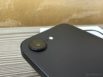 Apple iPhone 16e 128GB, zánovní, komplet, záruka - 7