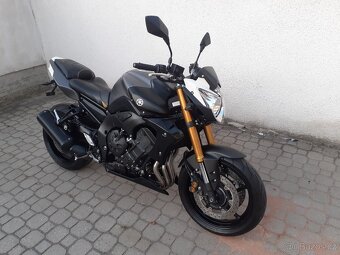 Yamaha FZ8 - 7
