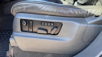 Volkswagen Touareg 3.0TDI - 7