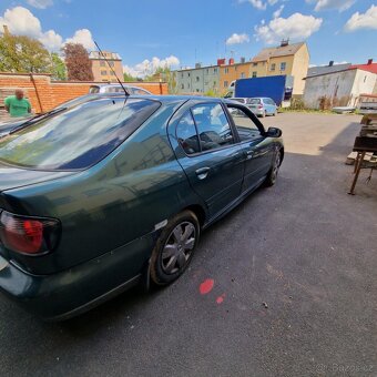 Nissan primera - 7