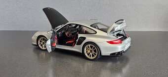 Autoart Porsche 911 (977) GT2 RS - 7