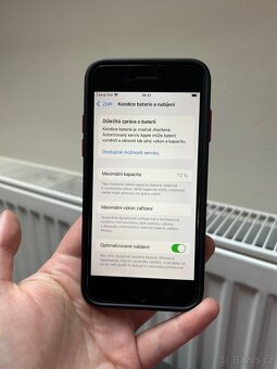 iPhone SE 2020 - 7
