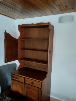Starožitný nábytek - 7