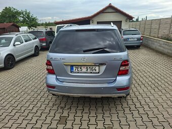 MERCEDES-BENZ ML300-4MAMTIC-TOP KRÁSNÝ STAV - 7