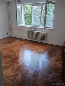 Pronájem bytu 2+kk s balkónem - 7