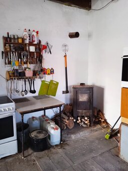 Rodinný dům k rekonstrukci - 7