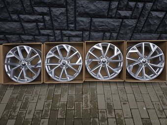 5x112 R18 Škoda Avior Octavia IV Nepoužite - 7