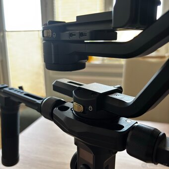 Zhiyun CRANE 2S COMBO (zánovní, téměř nepoužitý) - 7