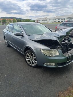 Prodám Superb 2 tdi - 7