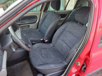 Renault Clio 1.2 MÁLO NAJETO serviska KLIMA - 7