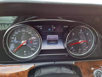 Mercedes Benz E400,250kW,4x4,masáže,SUPER - 7