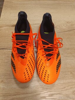 Prodám tyhle kopačky nejvyšší třída 5 x použité - 7